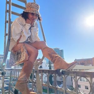 COPY - 90s Coach bucket hat